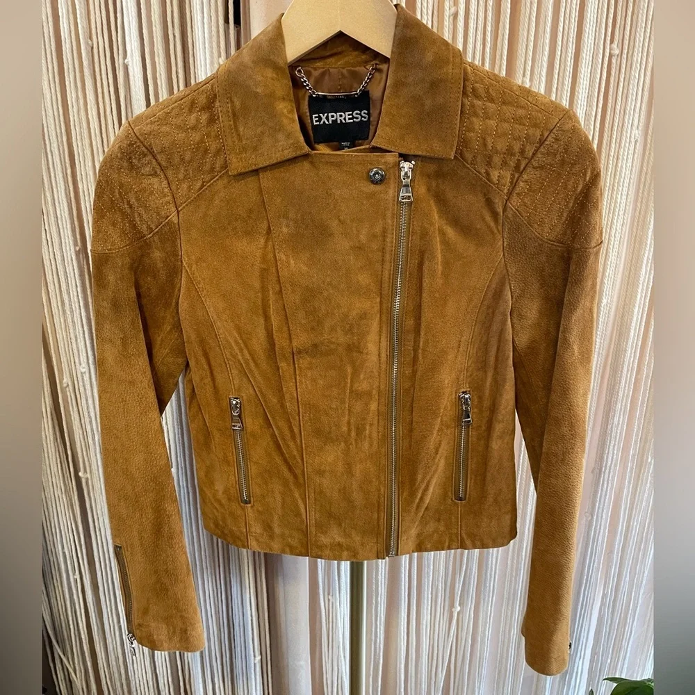 Express Women's Suede Moto Jacket camel Colored, size xs, zip pockets & sleeve